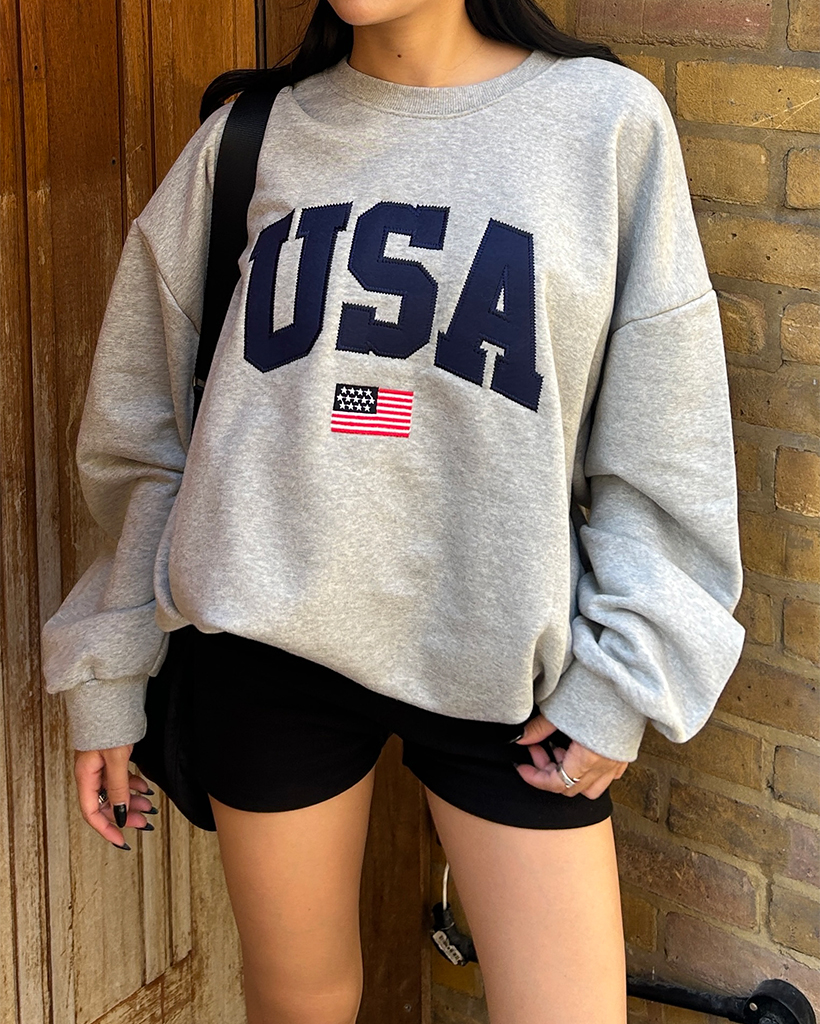 USAパッチオーバースウェットシャツ