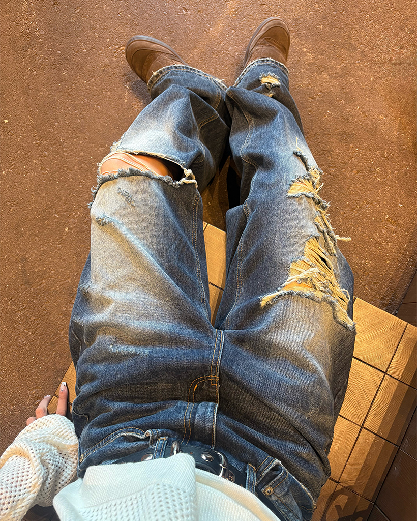 ワイドダメージカーブジーンズ