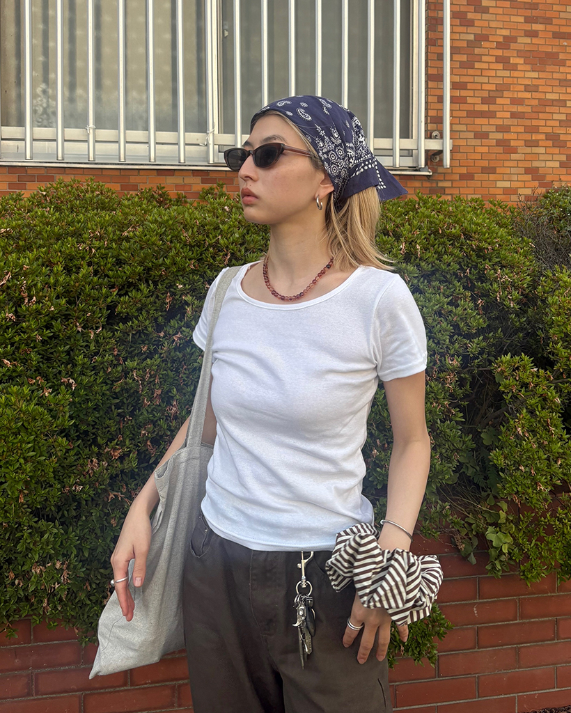 ジュエルネックシンプルショートＴシャツ