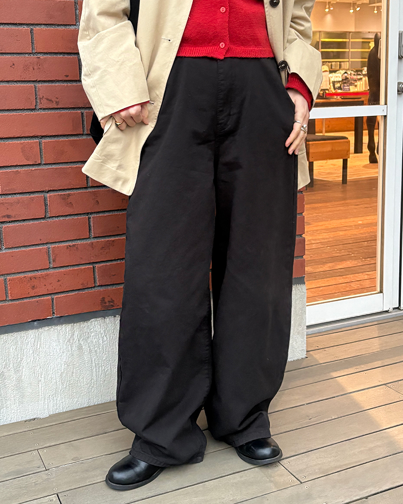 ポケットリベットバルーンチノパンツ