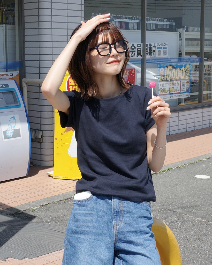 ボートネッククロップショートスリーブTシャツ