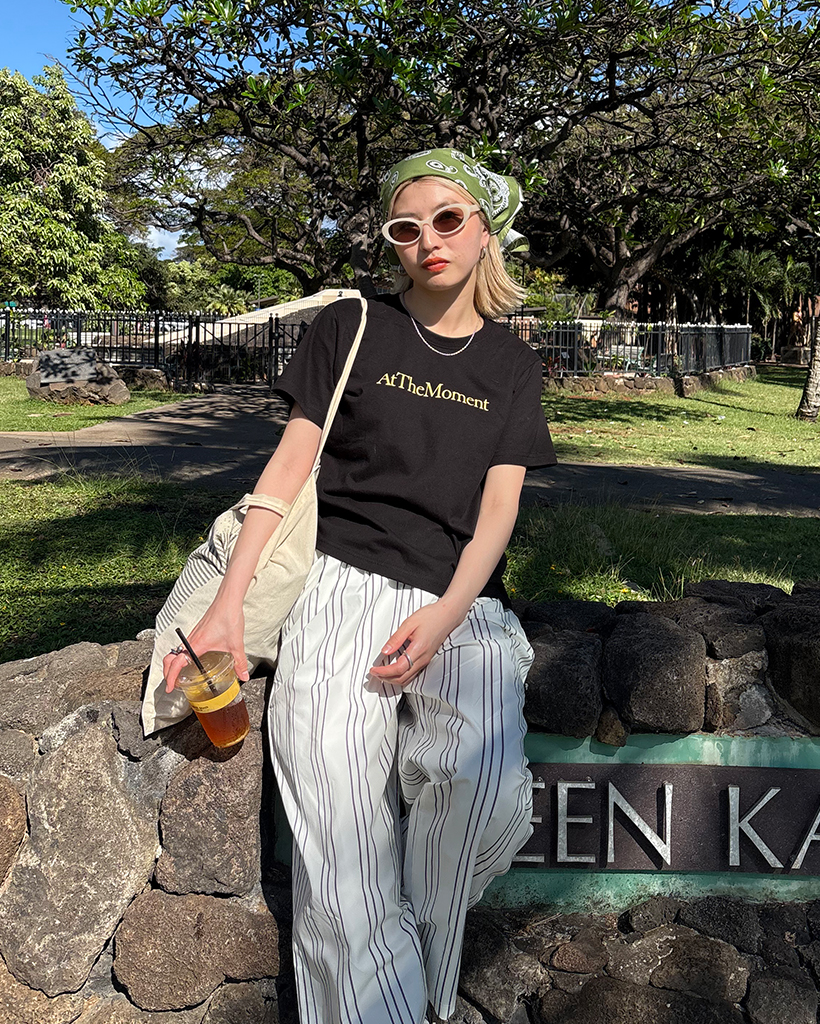 バストプリントハーフTシャツ
