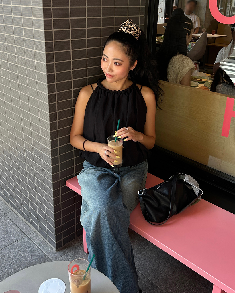 スカラップネックバルーンノースリーブトップス