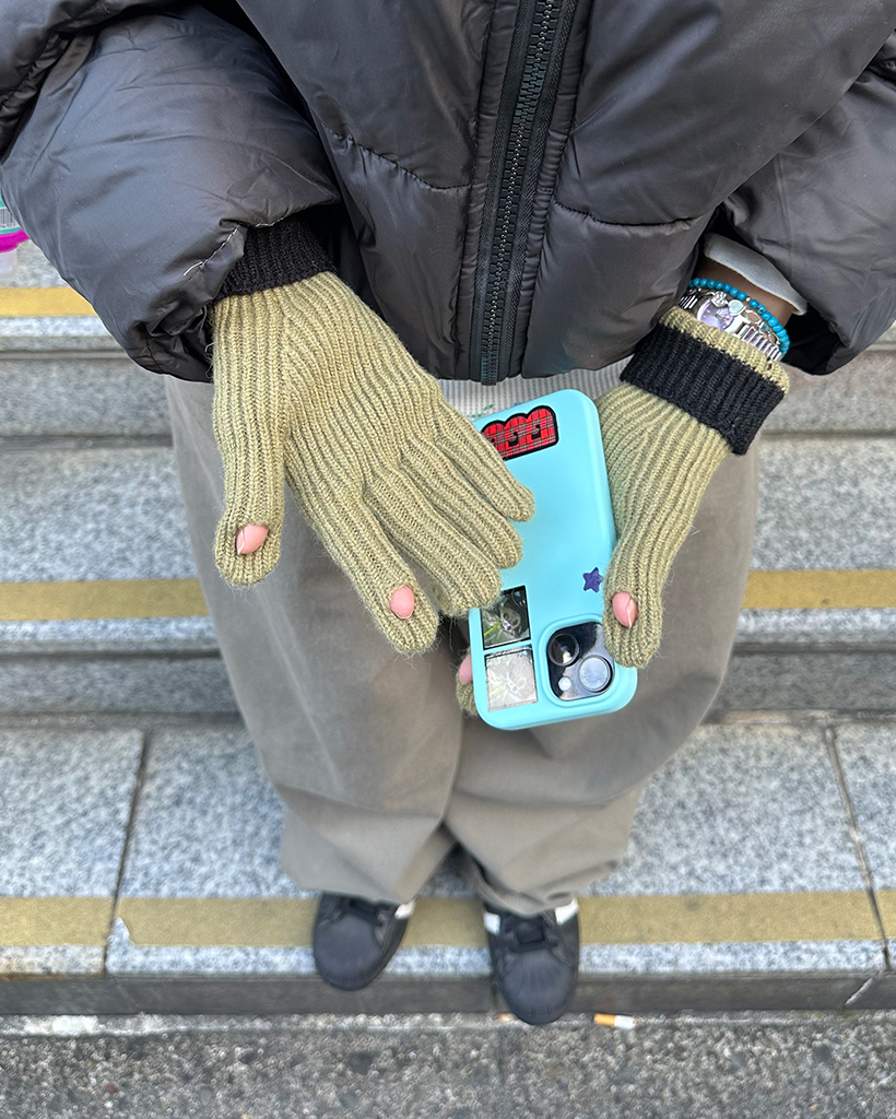 バイカラーカフスリブニットフィンガーホールグローブ