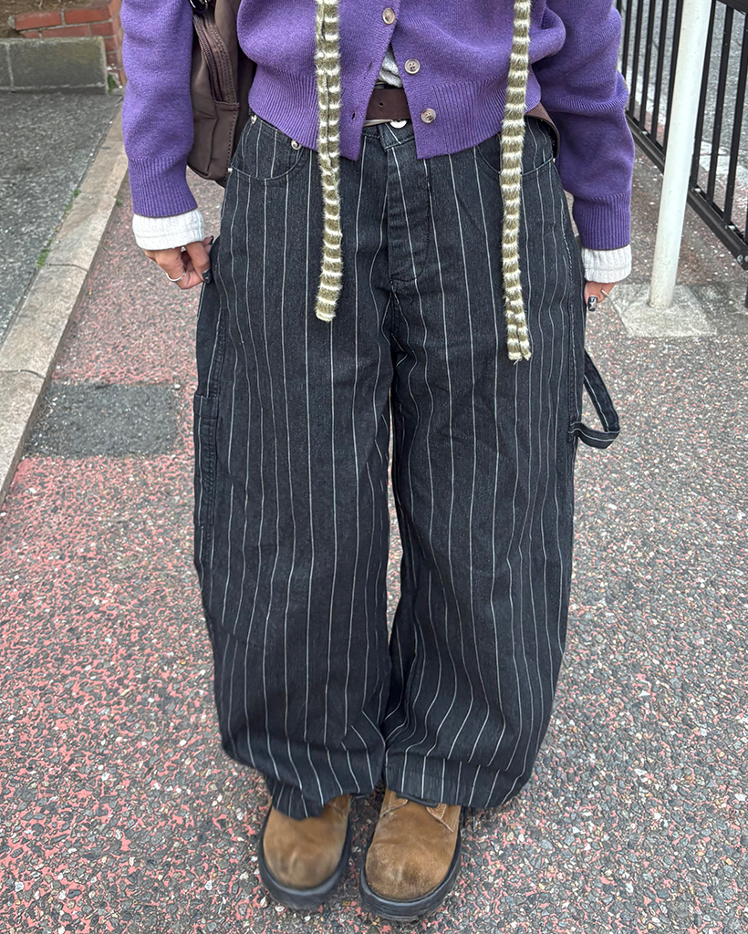 （ユニセックス）ハンマーループピンストライプブラックデニムパンツ
