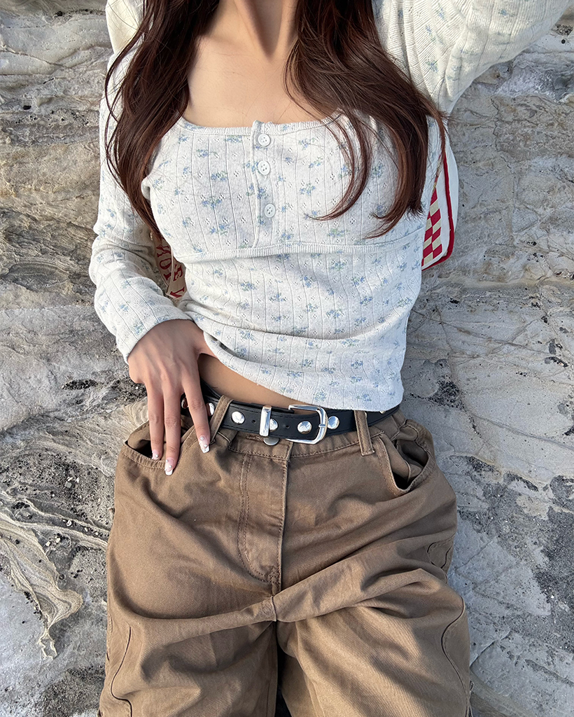 ディープヘンリーネックフラワーポワンテルカットソー