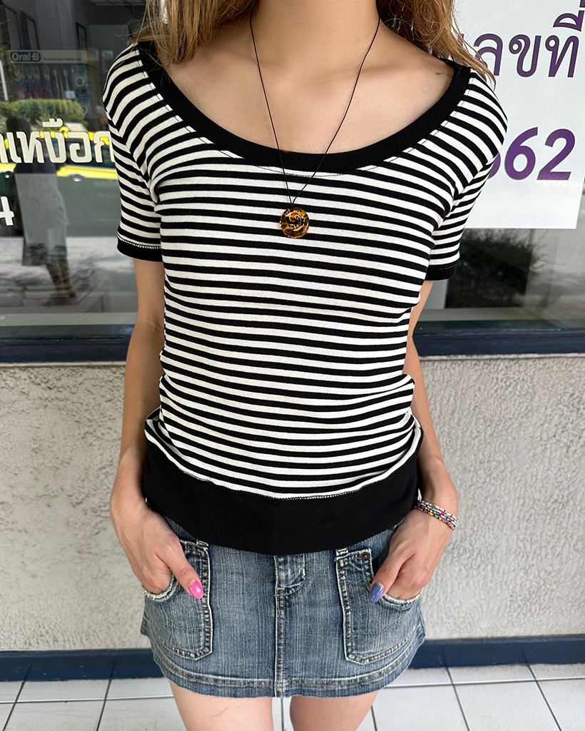 オーバルネックボーダータイトTシャツシャツ
