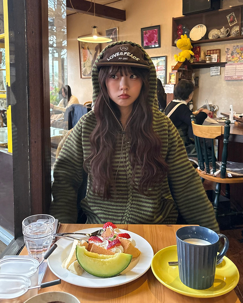 ボーダーダブルジップアップニットパーカー