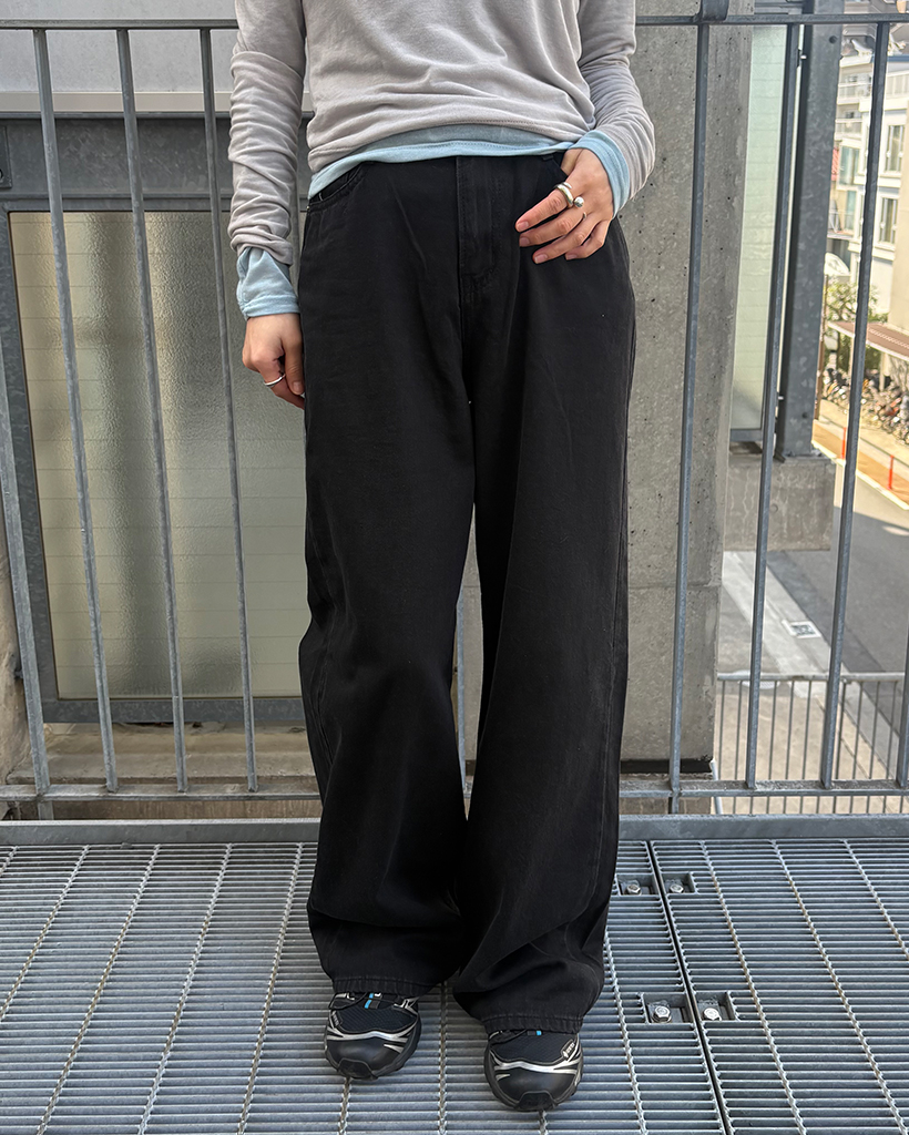 コインポケットストレートブラックコットンパンツ