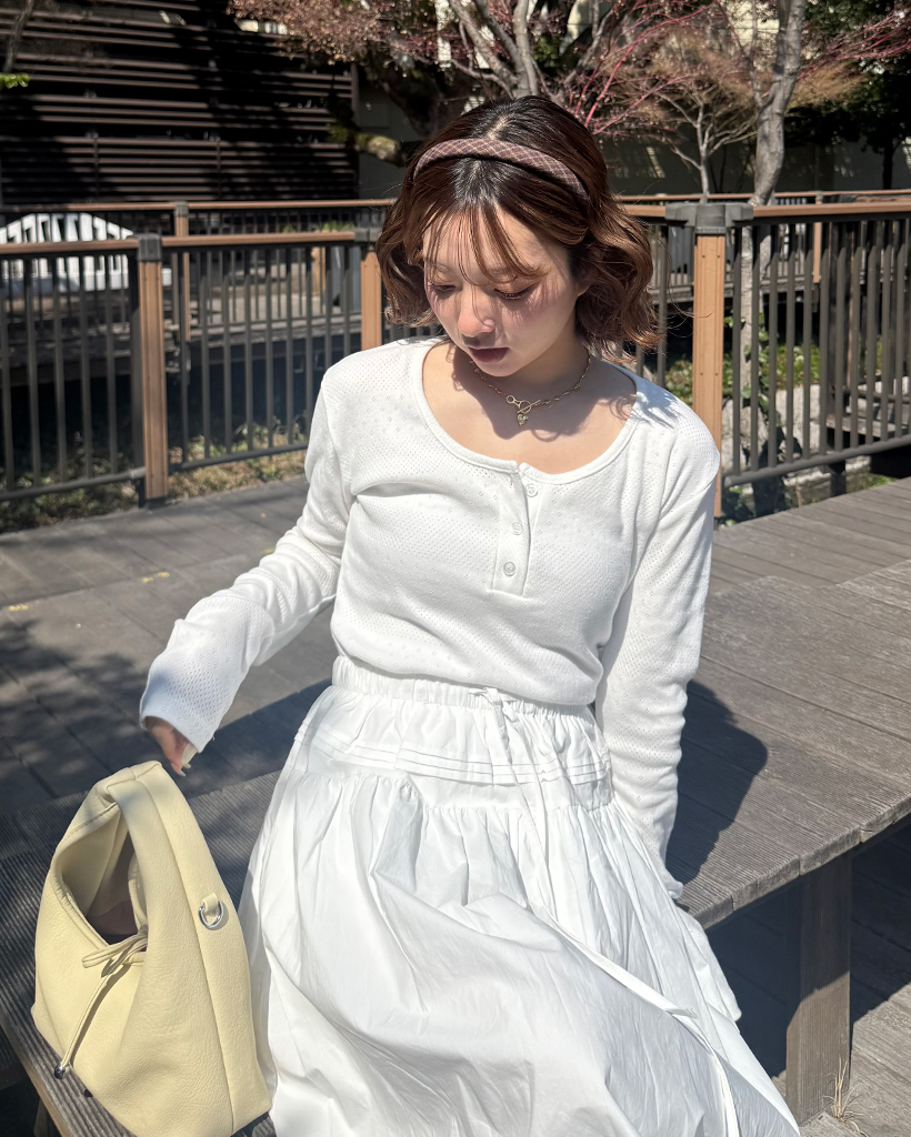 オブロングヘンリーネックミックスパンチングカットソー