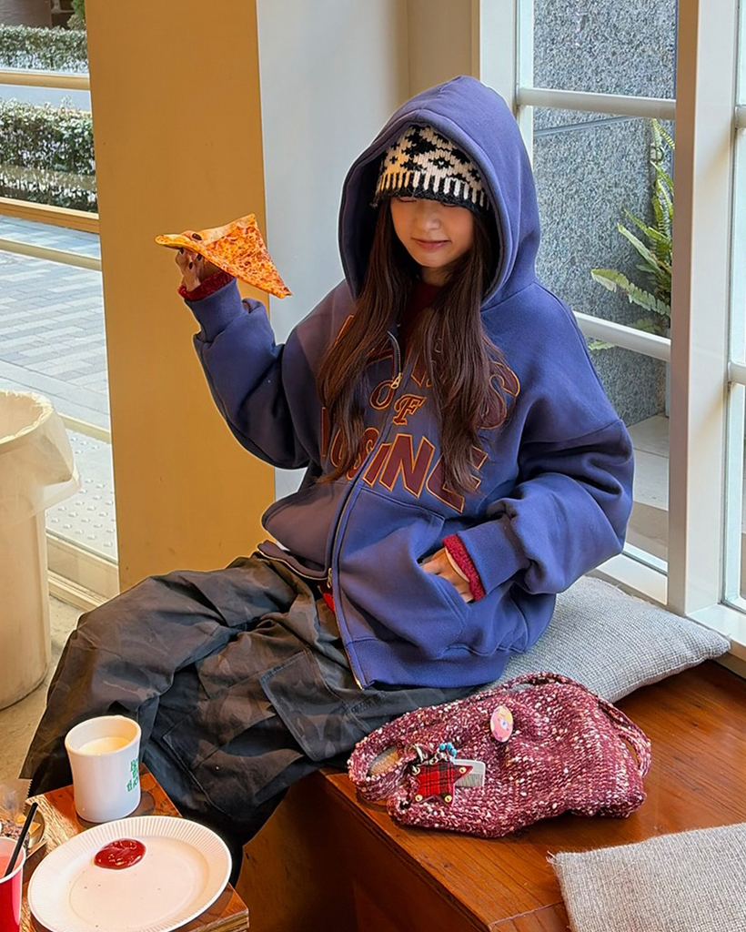 （ユニセックス） PARISパッチダブルジップ裏起毛パーカー