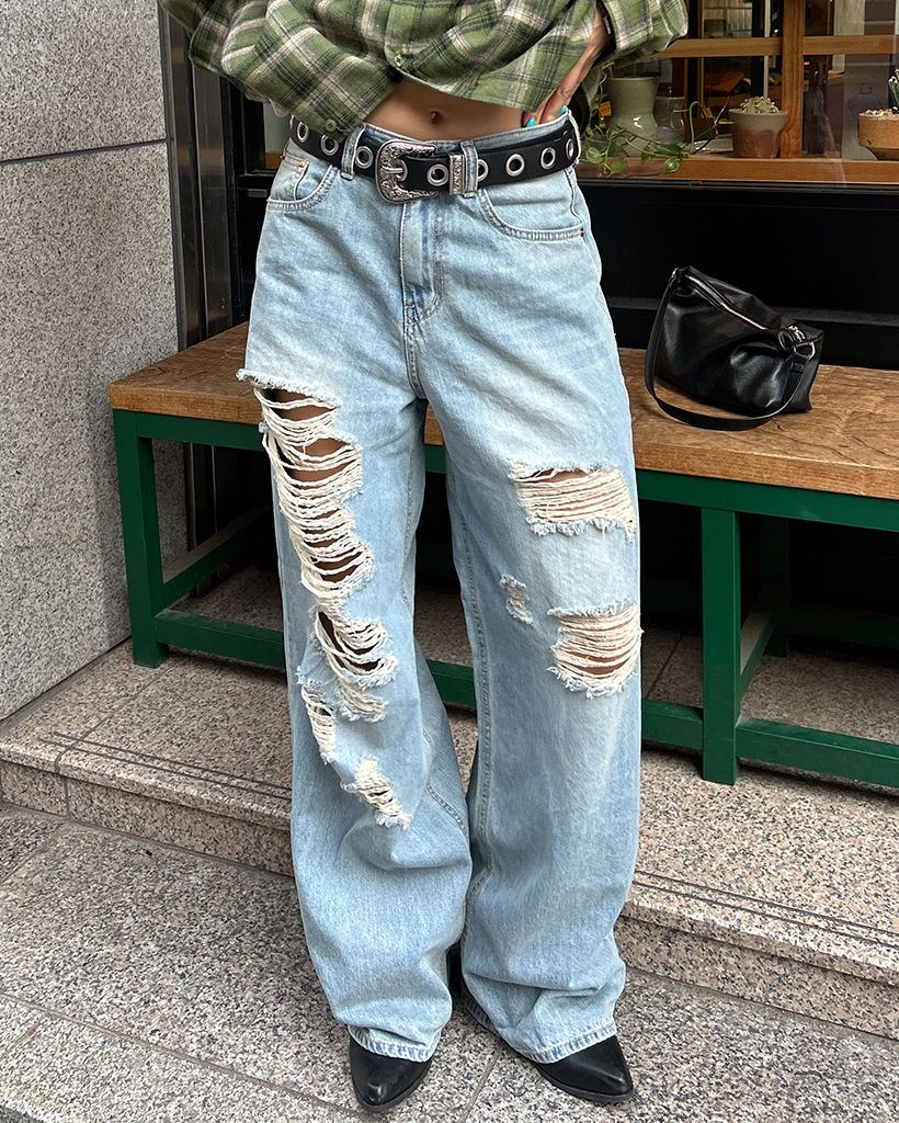 ユニークダメージビンテージジーンズ