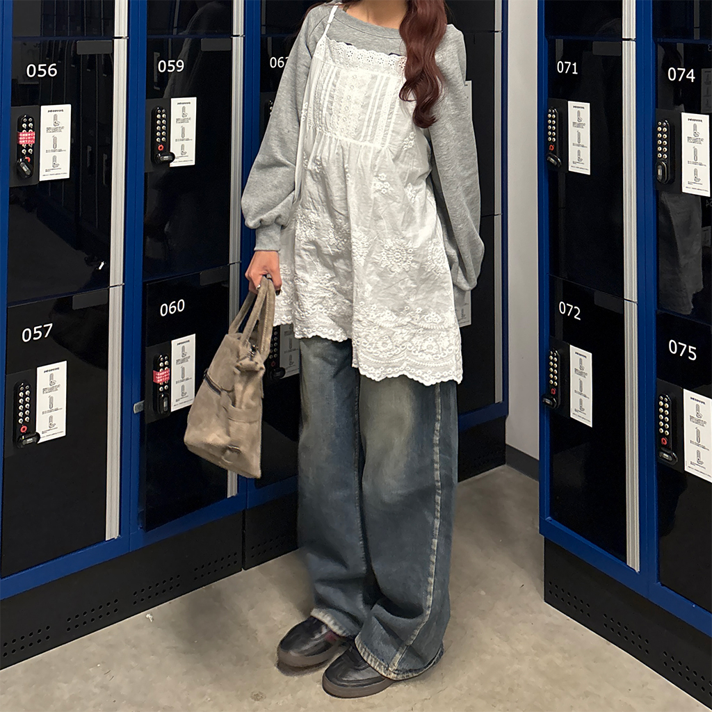 フラワーパンチングキャミミニワンピース