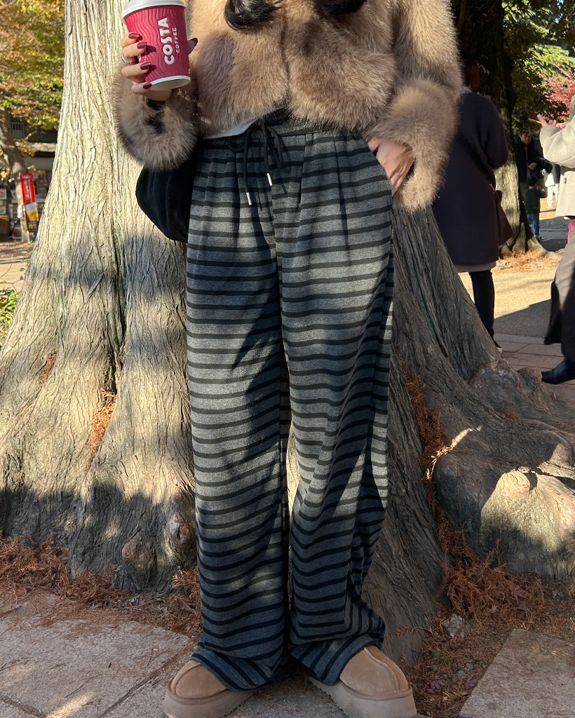 ボーダーパターンワイドイージーパンツ