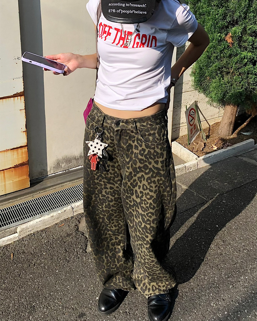 OUAT 花柄 ホワイト パンツ パンツ ワイド 花柄[品番：HHHW0004751]｜HUG.U（ハグユー）の