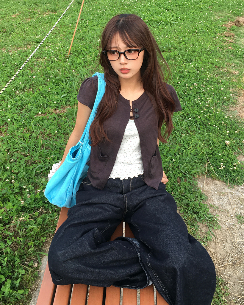 ループツーボタンキャプスリーブカーディガン