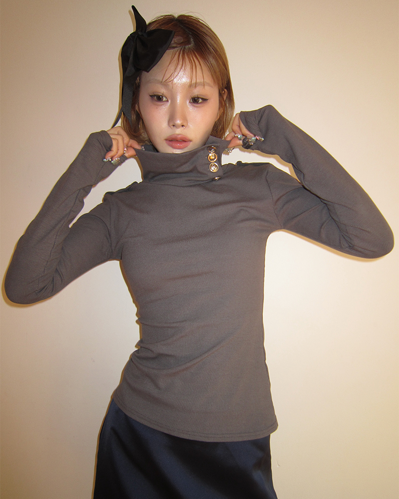 ボタンスタンドネックリブスリムロングＴシャツ