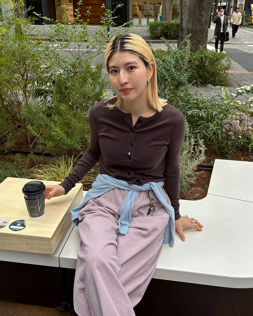 セミクロップドスリムカーディガン