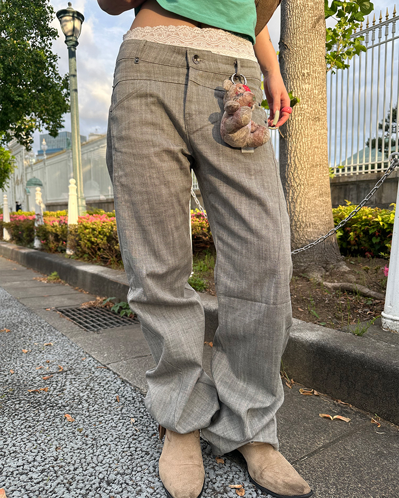 スラッシュシームローウエストパンツ