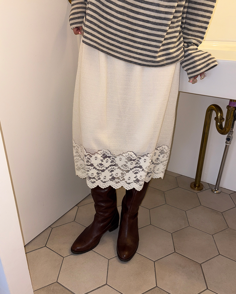 ワイドレースヘムニットスカート