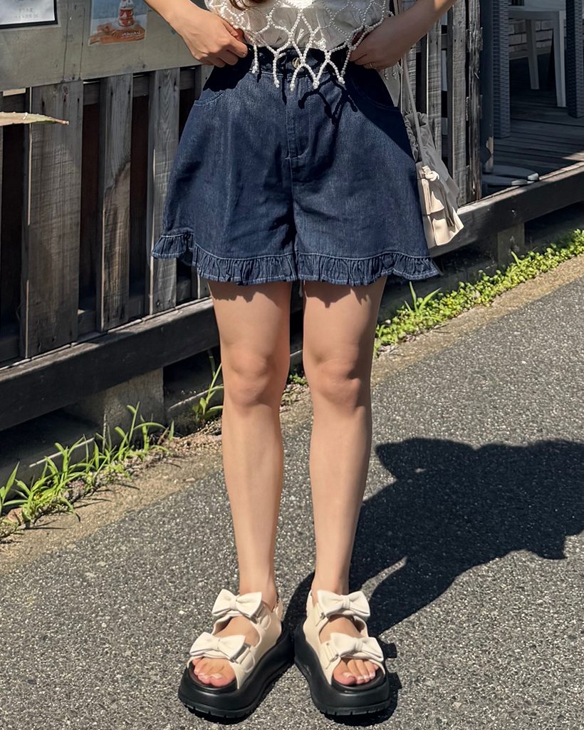 フリルヘムフレアショートデニムパンツ | ファッション通販サイト NUGU