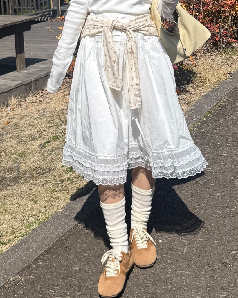 ギャザーティアードフリルヘムスカート