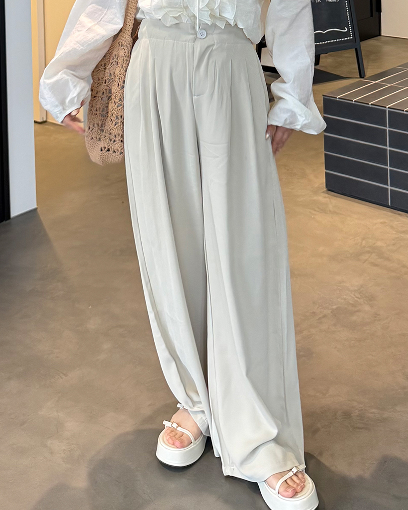 タックナチュラルワイドスラックス