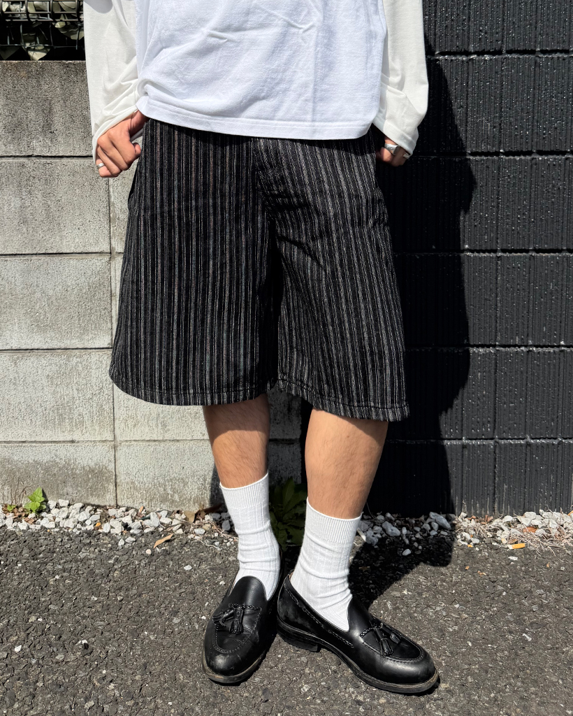 （ユニセックス）ストライプデニムバミューダパンツ
