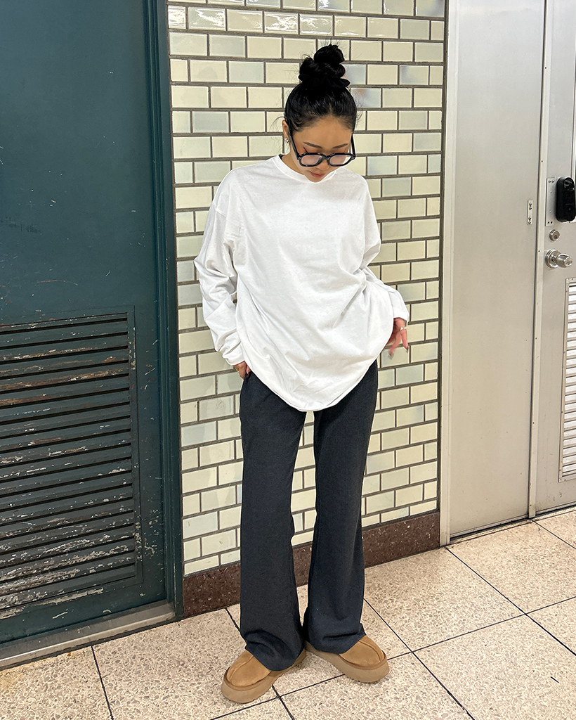 （ユニセックス）シンプルルーズロングスリーブカットソー