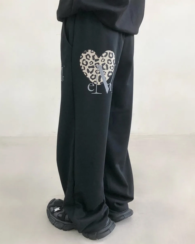 Sierra Hopi Heart Sweatpants Unisex (2 Colors)