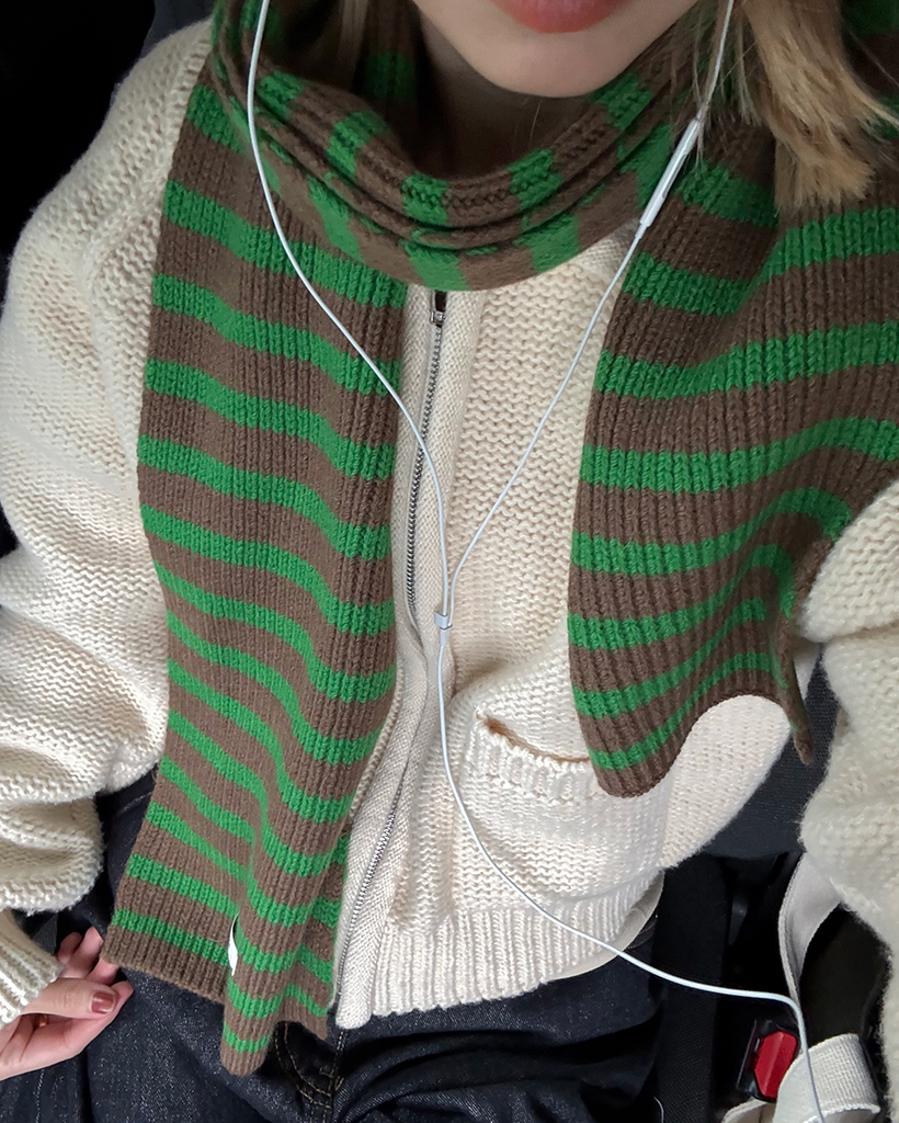 ボーダーウールミドルゲージニットマフラー