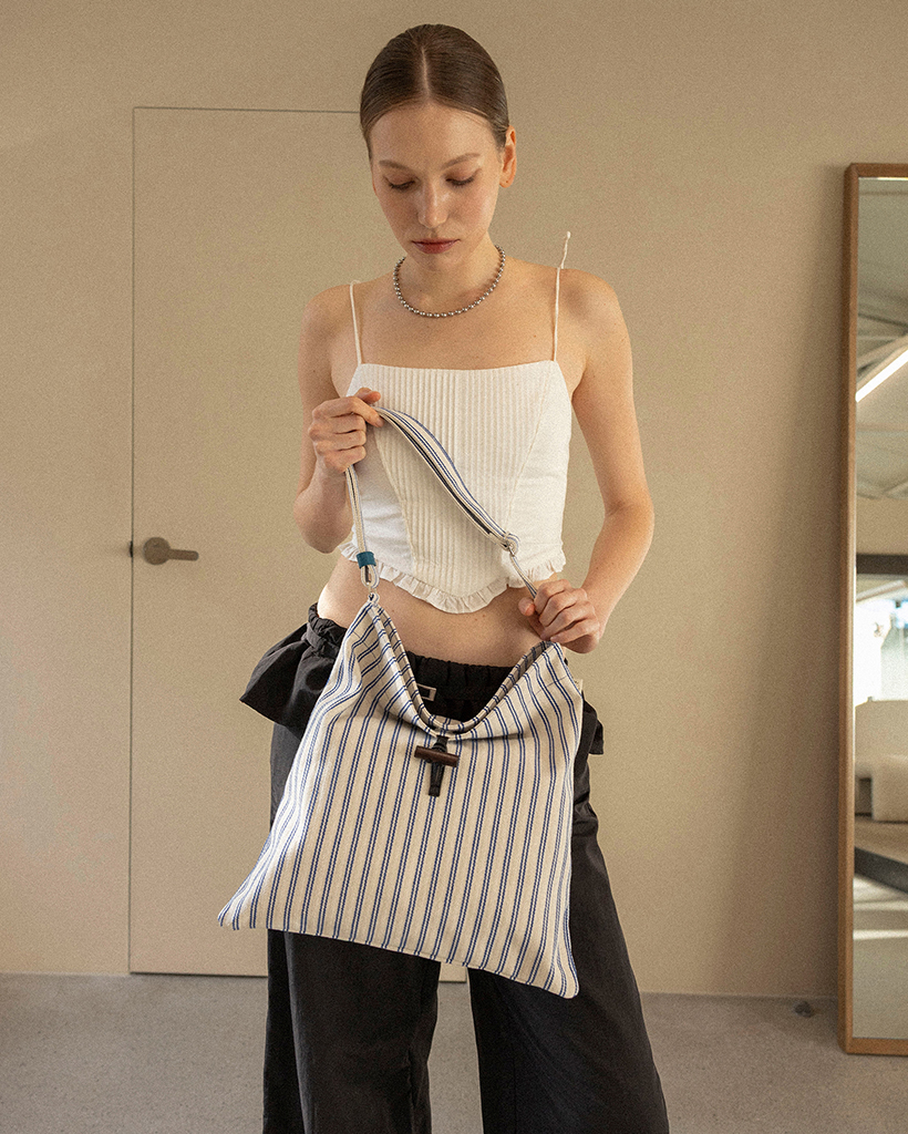 [ムイクイ] レリラ キャンバスバッグ blue