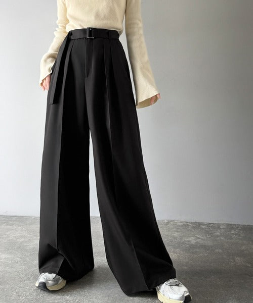 美脚も、こなれ感も！一本で叶う♪大人のワイドパンツ。ベルテッド
