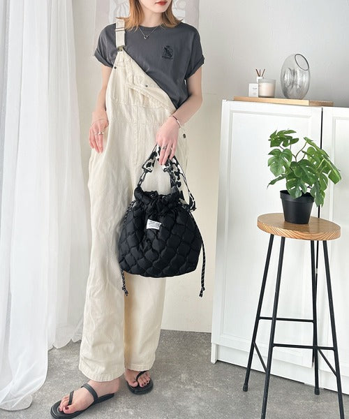 JaVa ジャバコラボ》おしゃれも実用性も叶う。2WAYキルティング巾着