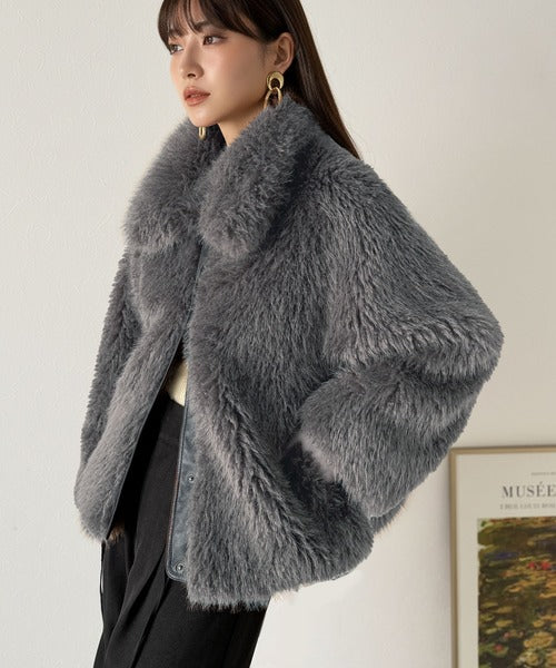 mily bilet】ゴージャスなファーが魅力的。フェイクレザー切り替え