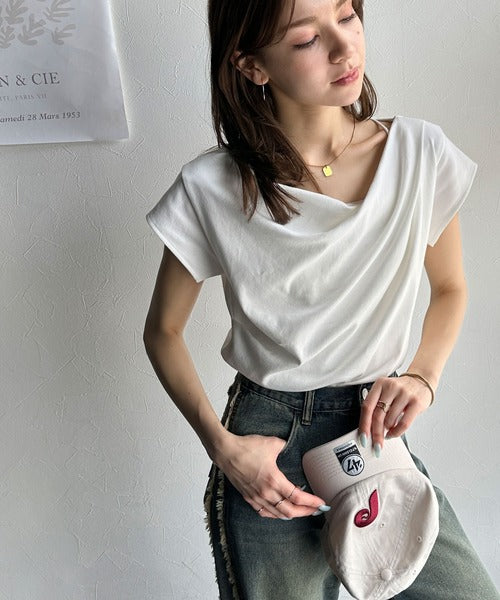 れな 空気を含んだような軽やかさ。綿100％オフショルドレープ