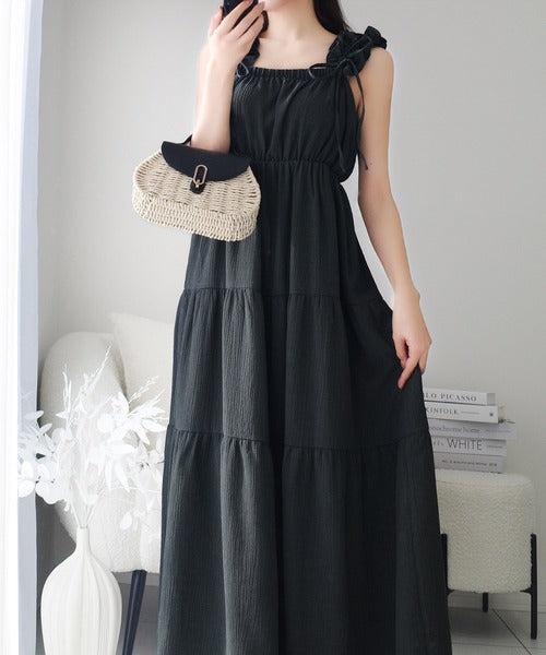 mily bilet】甘くて軽やか。フリルショルダーAラインティアード