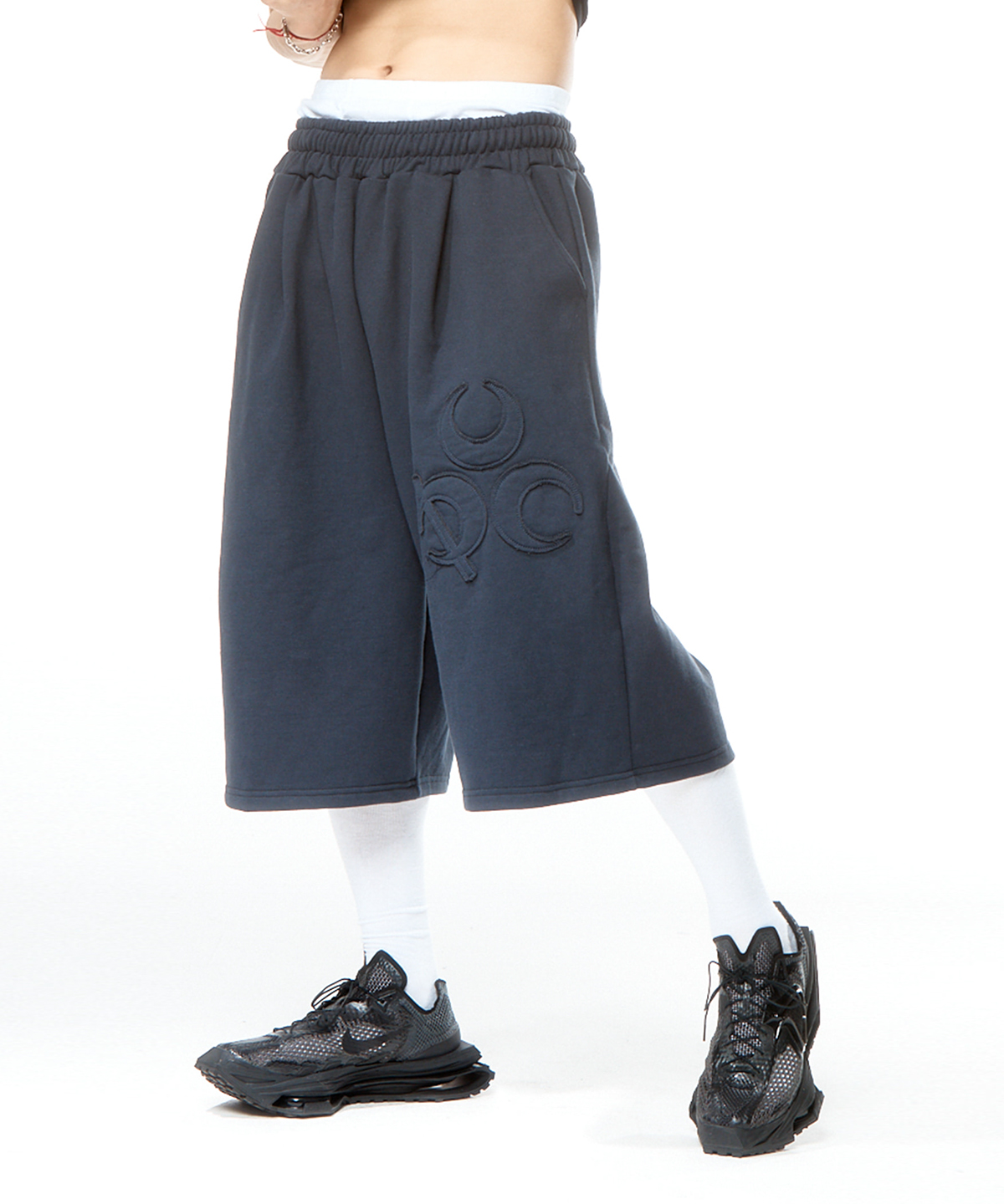 (DUC) Symbol Bermuda Sweat Shorts Vintage 2色 ユニセックス DUC) Symbol Bermuda Sweat Shorts Vintage Black