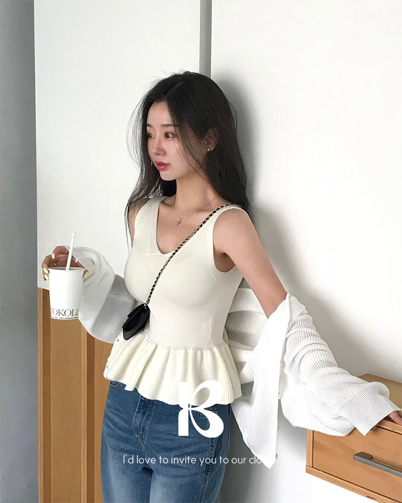 【新品　未使用】unminou アンミヌ　フリルギャーブルゾン タックスリーブフリルブルゾン(IVORY) | すべての商品 | UN MINOU