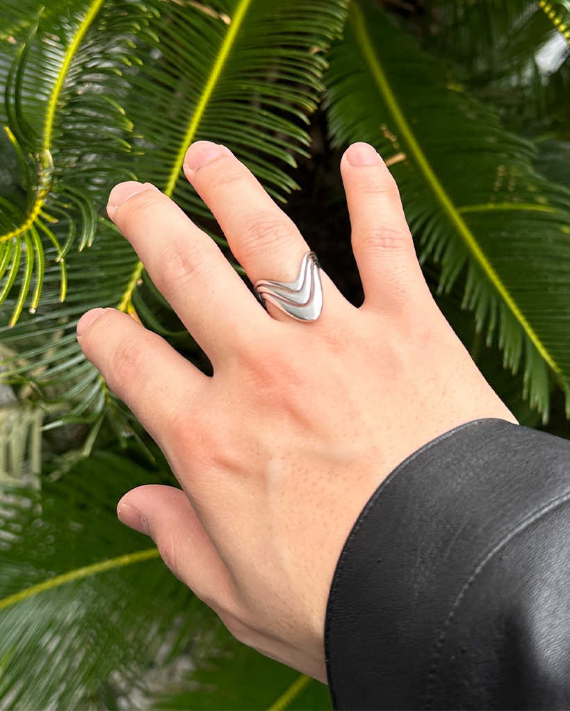 ウェーブデザインオープンリング