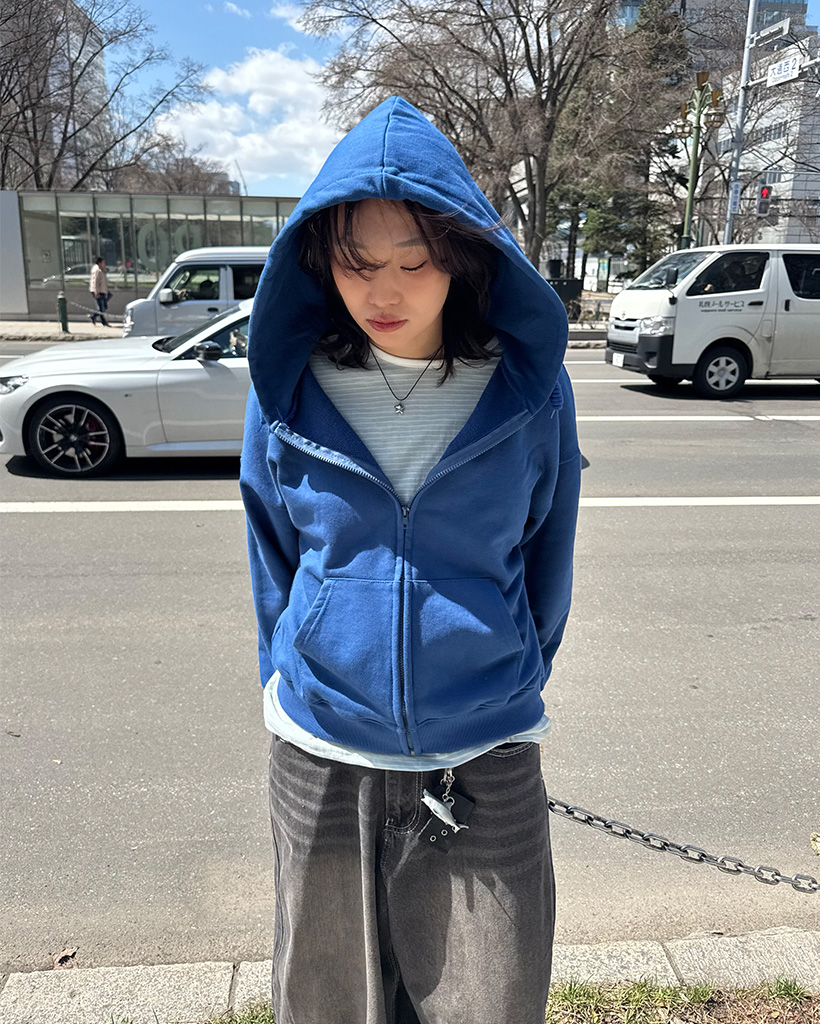 オーバーサイズウォッシュドジップパーカー