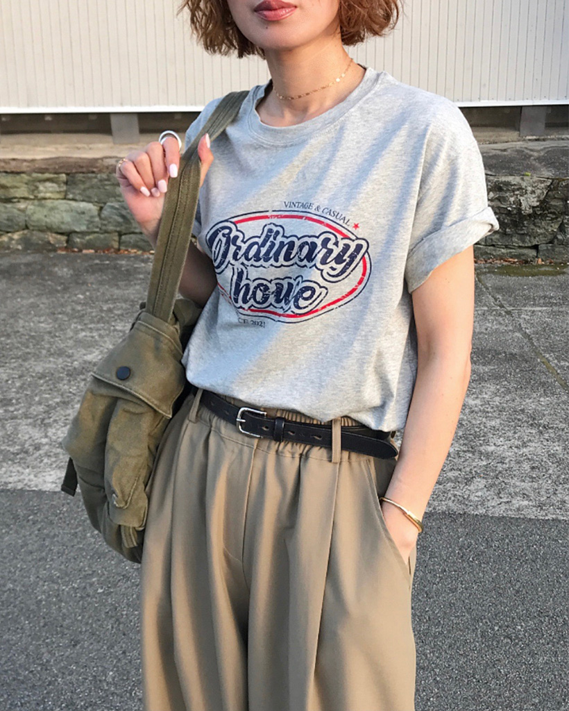 レタリングプリントTシャツ