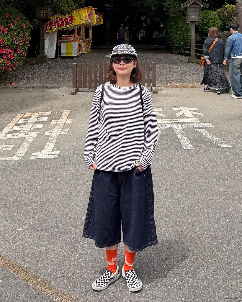オーバーフィットボーダーロングスリーブTシャツ