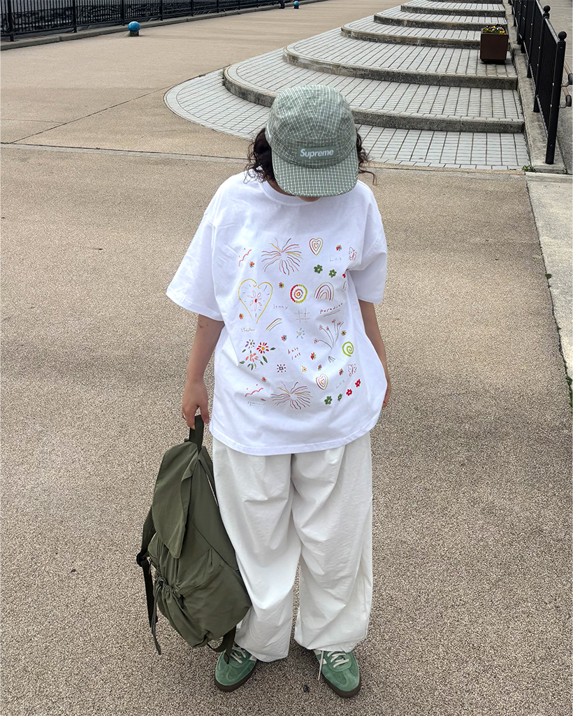 カラフルプリンティングTシャツ