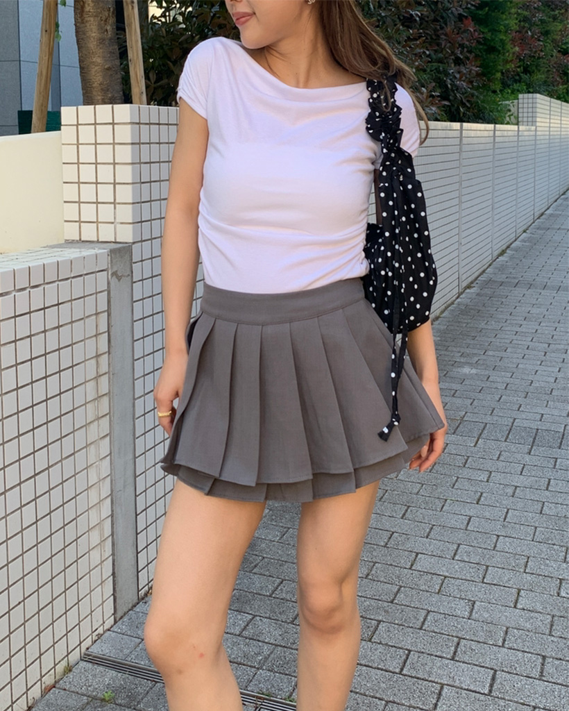 肩シャーリングポイント ドレープTシャツ