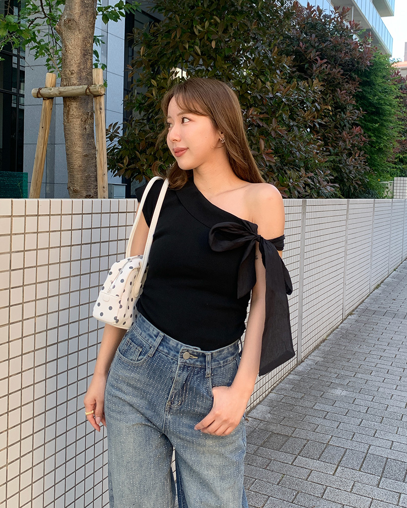 ワンショルダーリボンポイントシャーリングブラウス