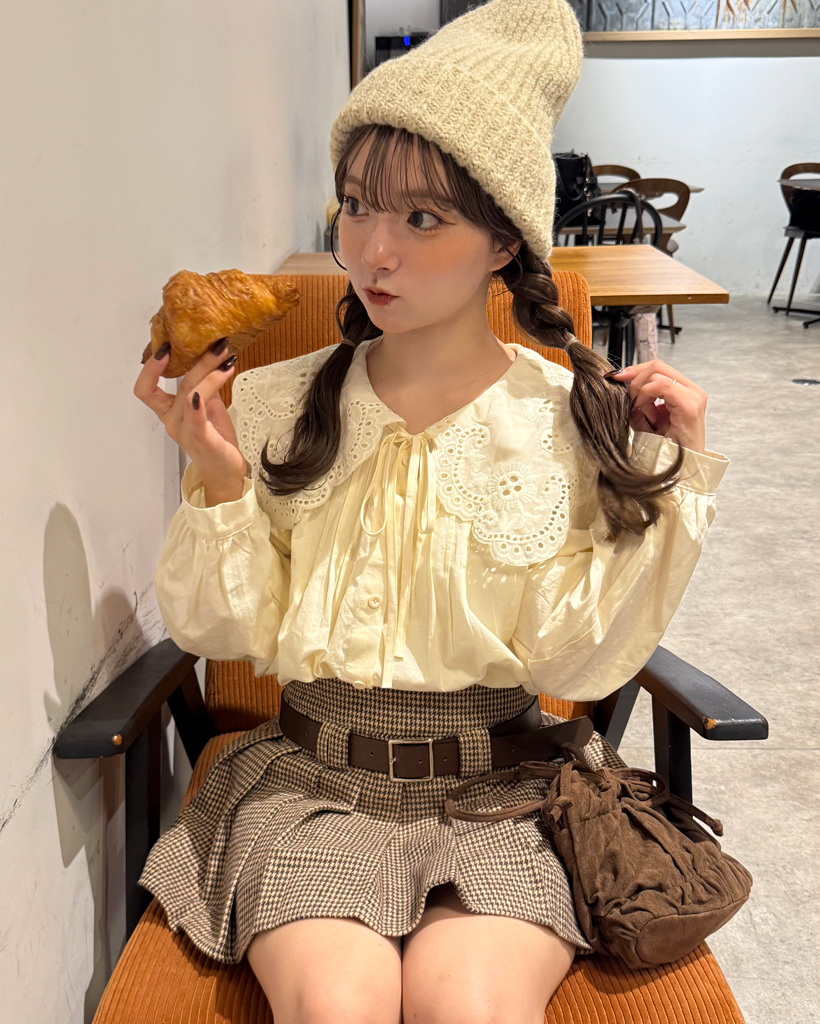 レースパンチングカラーブラウス | ファッション通販サイト NUGU