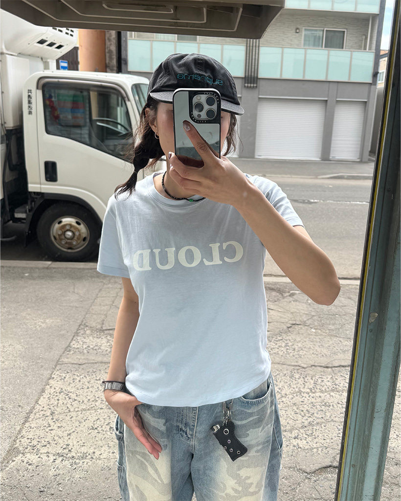 CLOUDロゴプリントTシャツ
