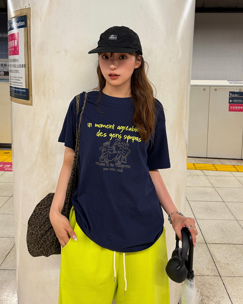 イラストプリントTシャツ