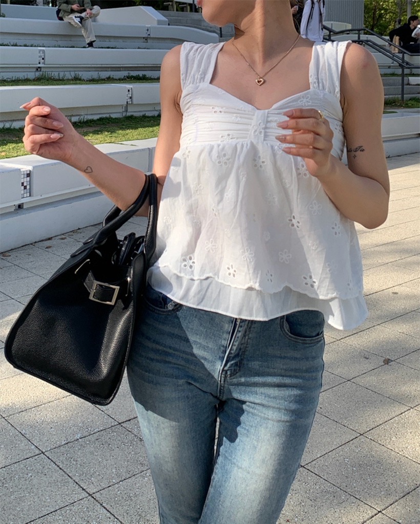 ラブリーレースブラウス